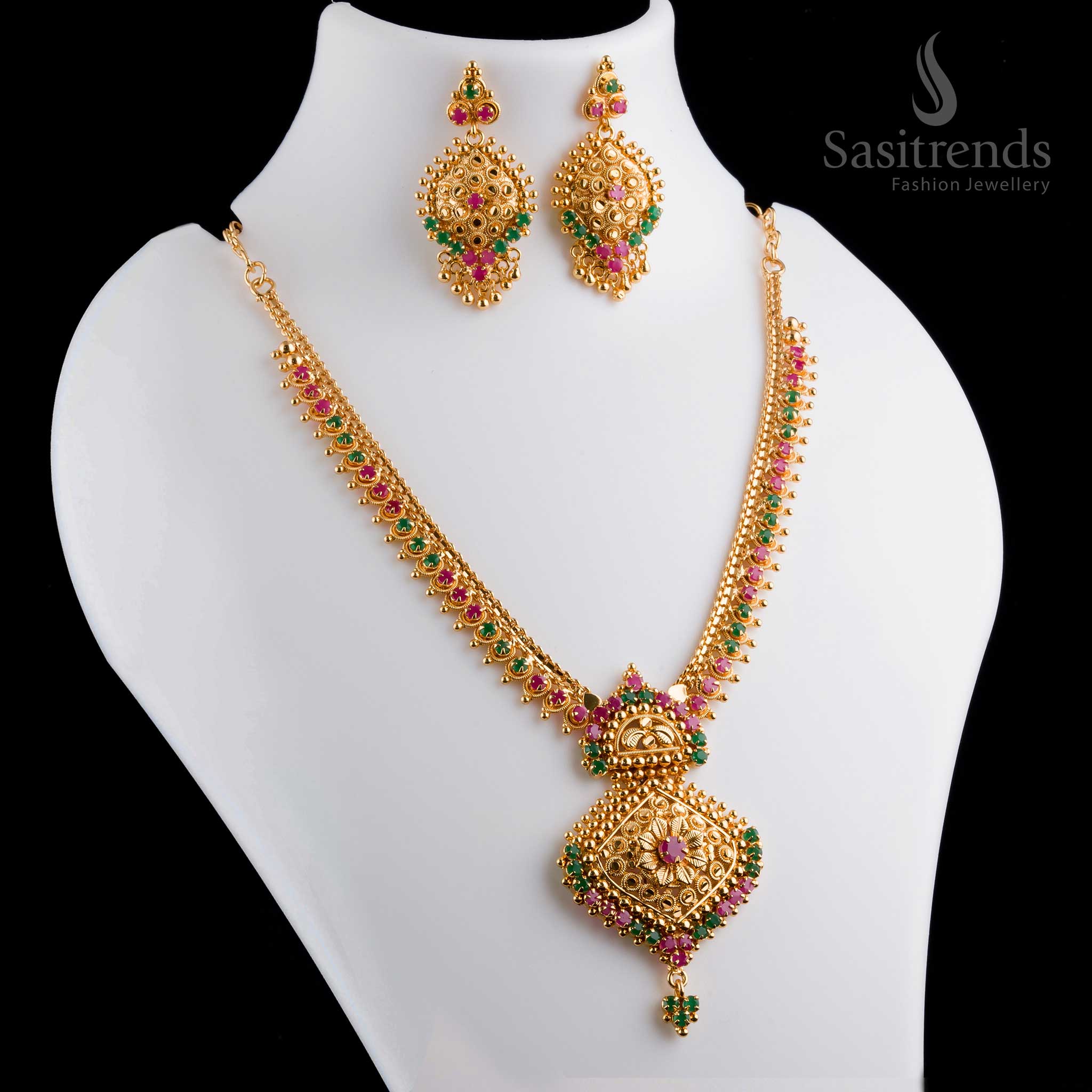 Sasitrends Luxury Flower Pendant Necklace & Jewellery Set - Micro Gold-Plated Brass with AD Stones - Image 5