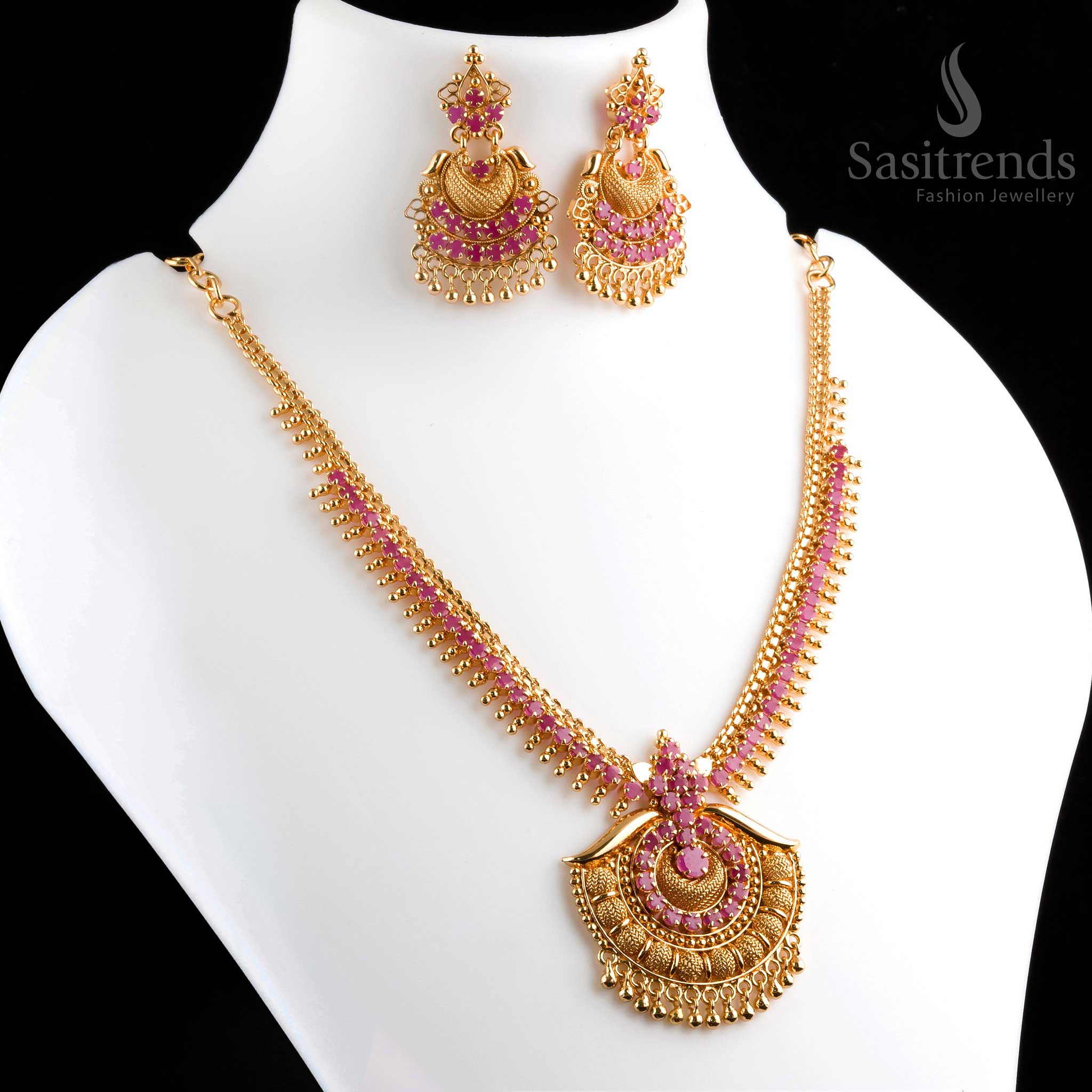 Sasitrends Traditional Tilak Pendant Necklace Set - Elegance Redefined - Image 4