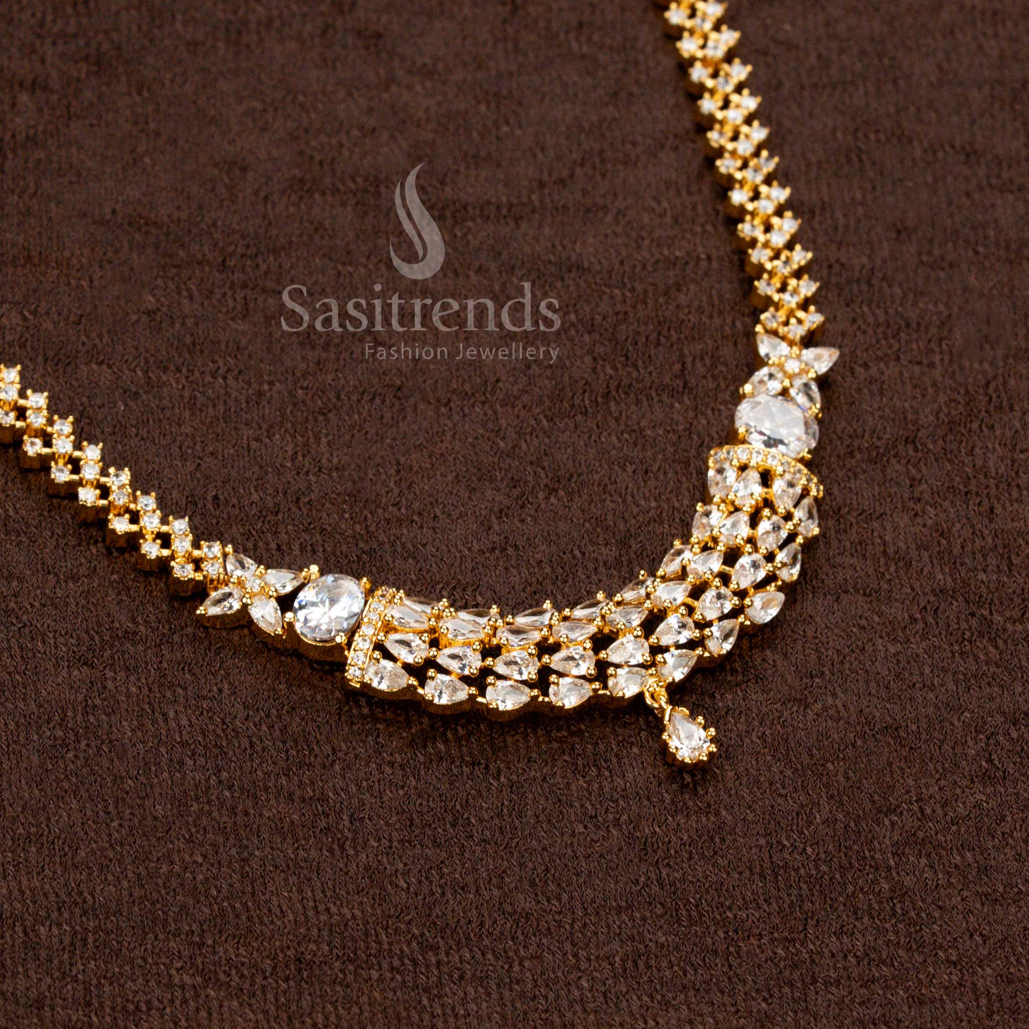 Traditional Elegant Micro Gold Plated Temple Wear Necklace Jewellery Set - Image 3