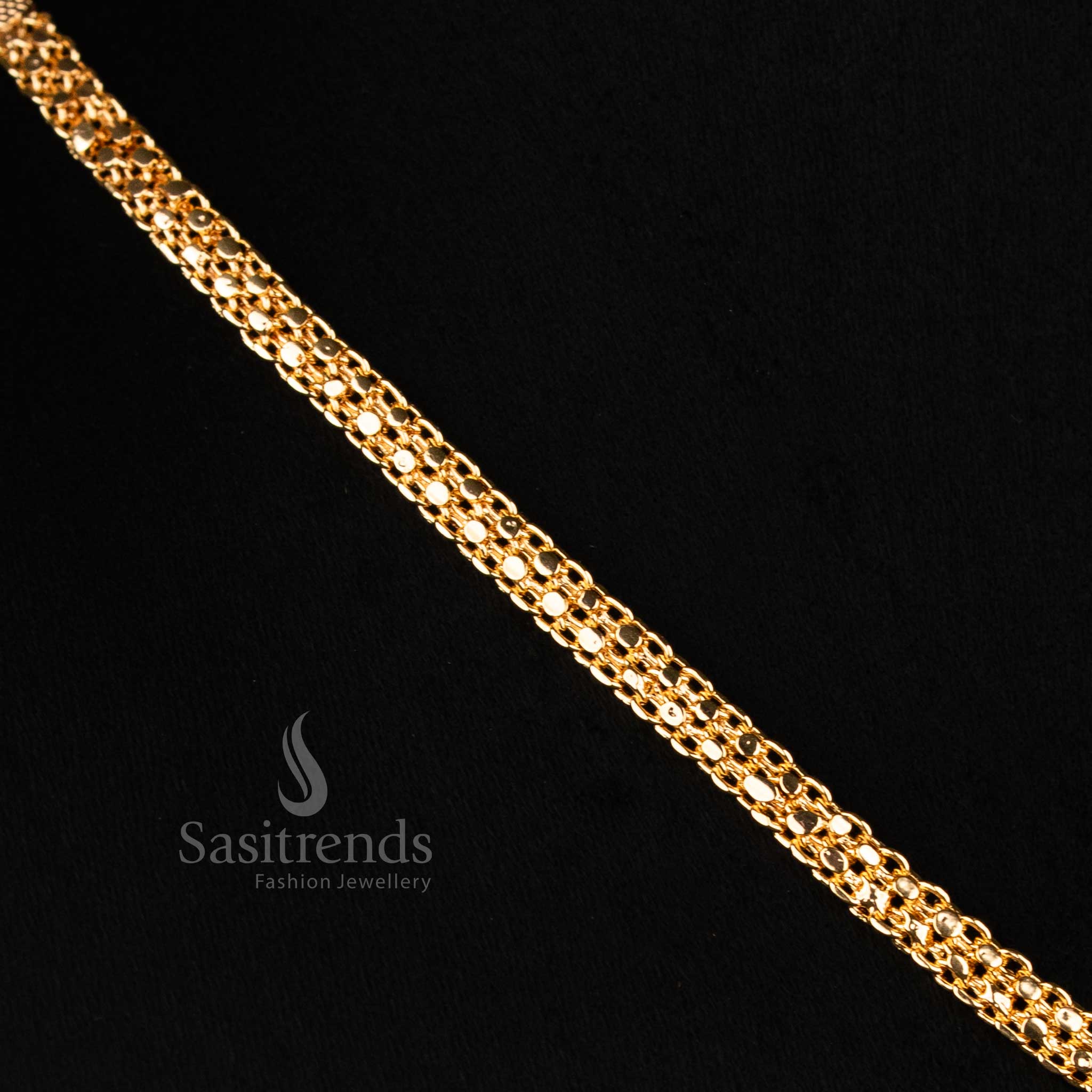 Captivating Micro Gold Plated Addigai Floral Pendant Necklace - New Indian Traditional Elegance Online - Image 3