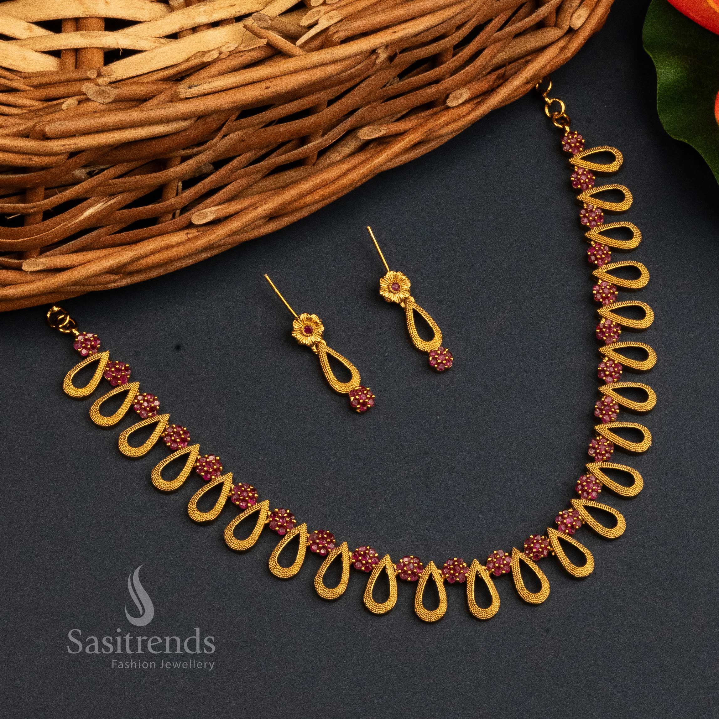 Exquisite Temple Matte Gold Plated Necklace Jewellery Set with American Diamond Stones - Image 4