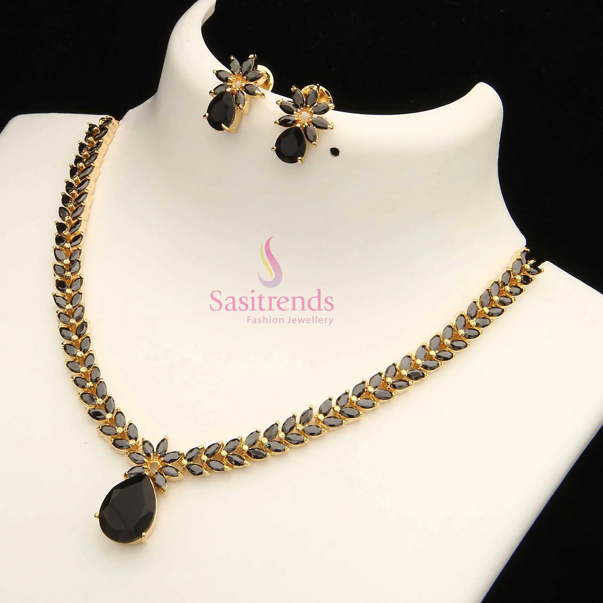 Exquisite Marquise Stone Leaf Pattern American Diamond Gold Plated Necklace Jewellery Set - Sasitrends - Image 20