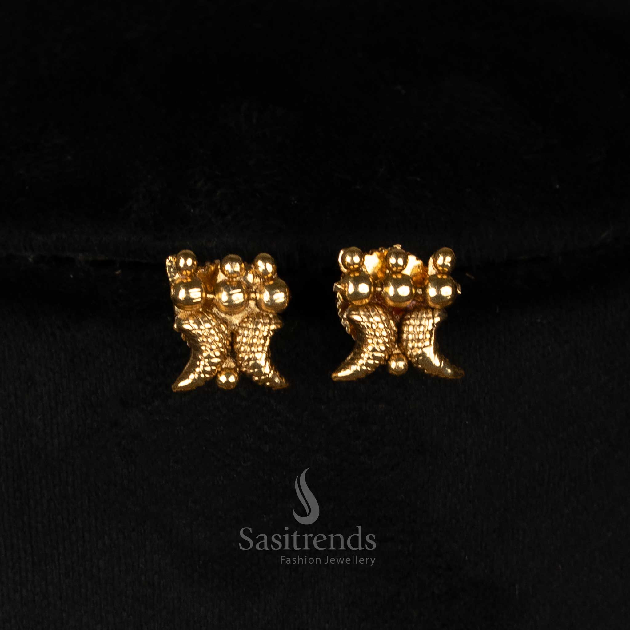 New Antique Gold Traditional Wear Long and Short Necklace Combo Jewellery Set for Women - Latest Design | Sasitrends - Image 4