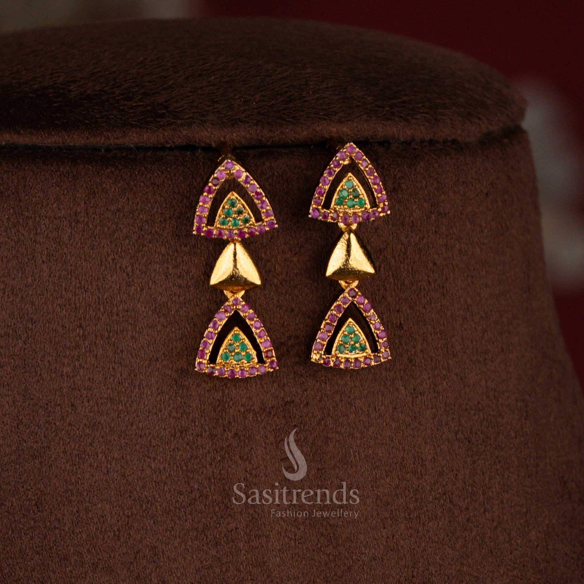 Temple Matte Gold Polished Necklace Jewellery Set with AD Stone | Sasitrends - Image 12