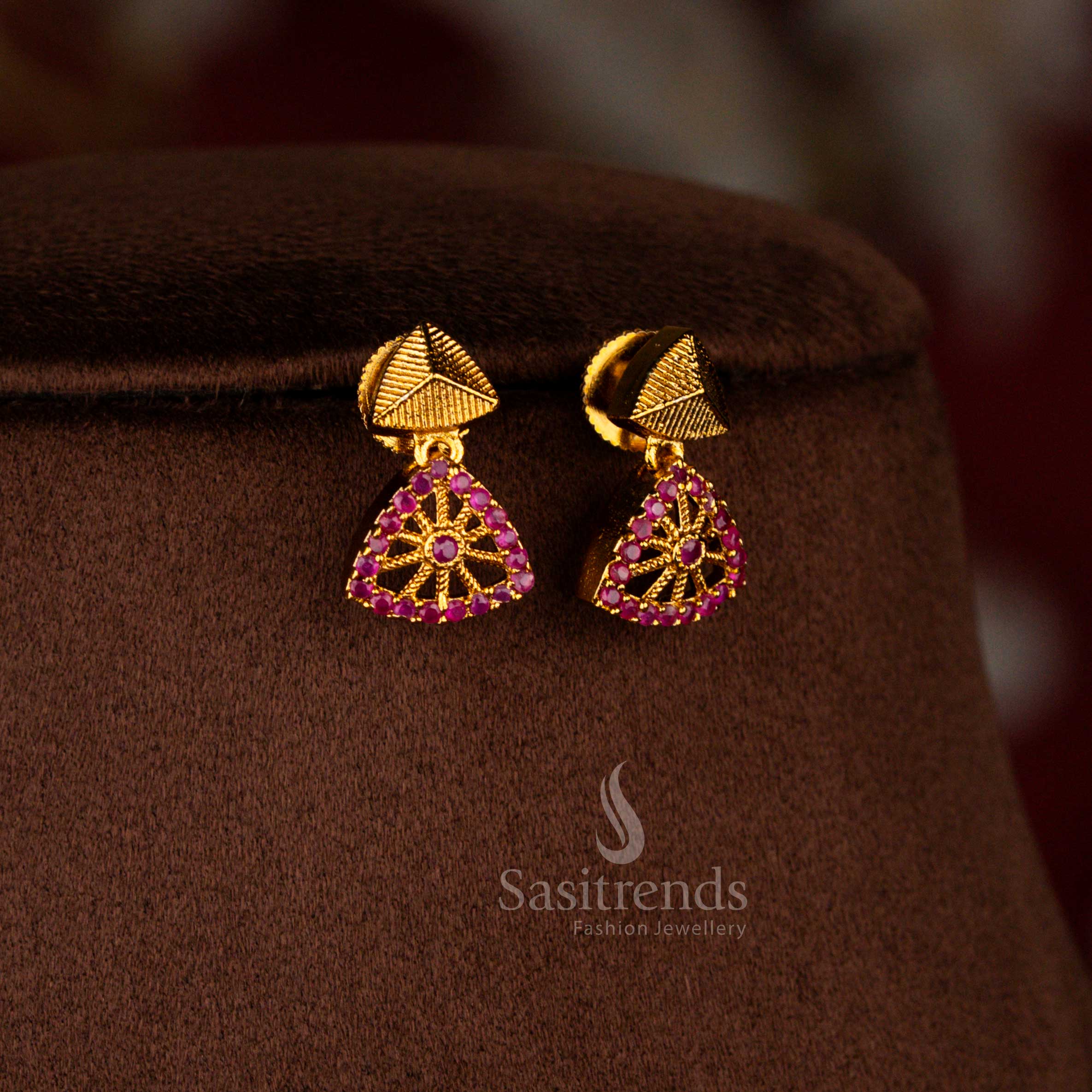 Temple Matte Gold Polished Necklace Jewellery Set with AD Stone | Sasitrends - Image 13