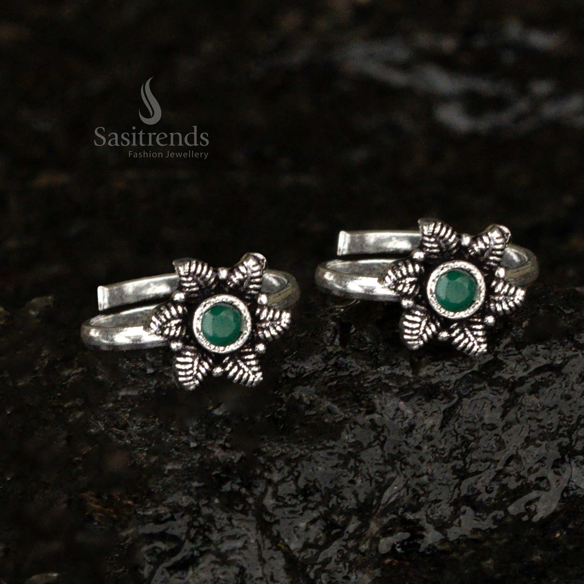 Stylish Oxidised Adjustable Round Stone Toe Rings with Leaf Motif Design For Beautiful Occasions - Sasitrends - Image 4