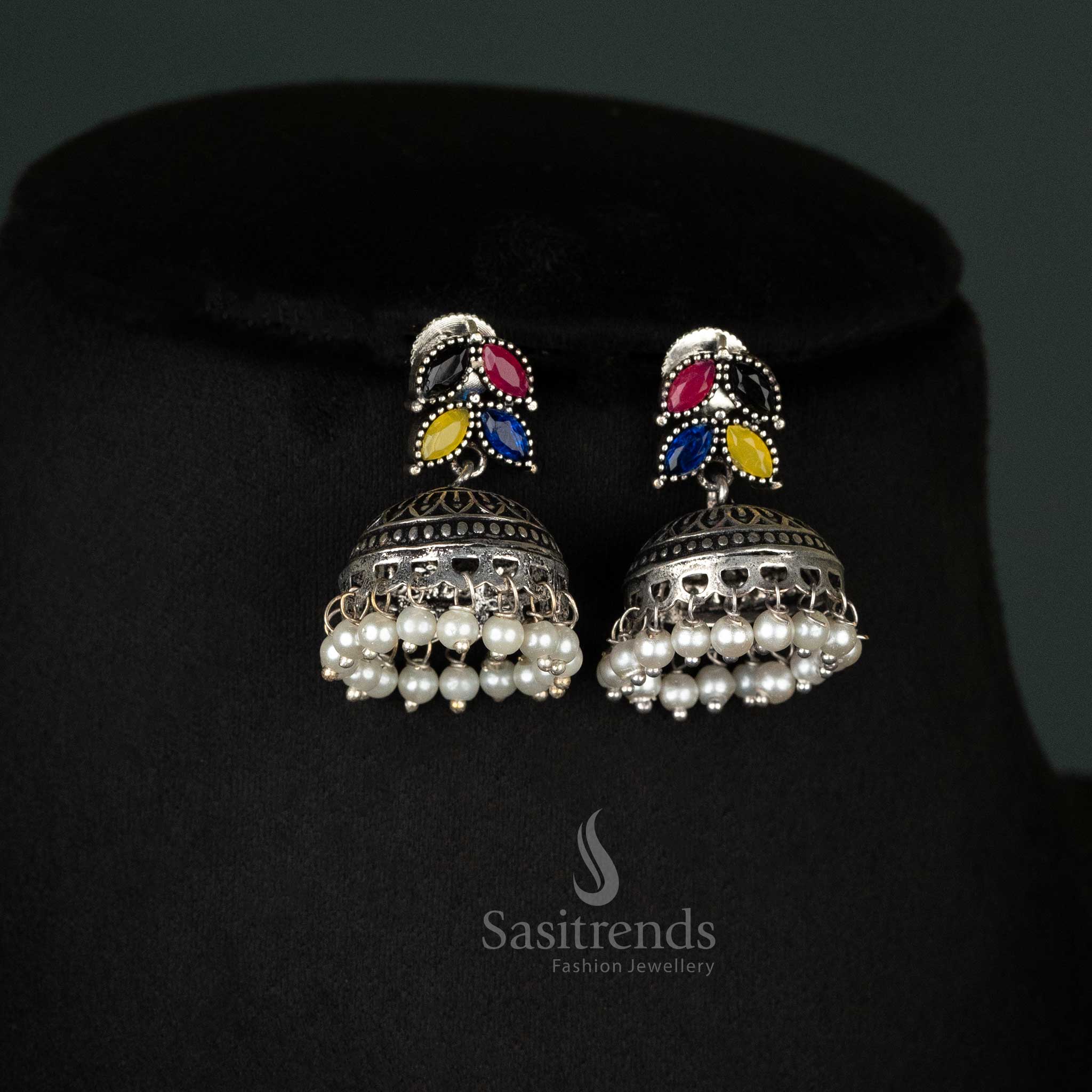 Elegant Oxidised Stones Necklace Jewellery Set with Leaf Motifs - Sasitrends - Image 3