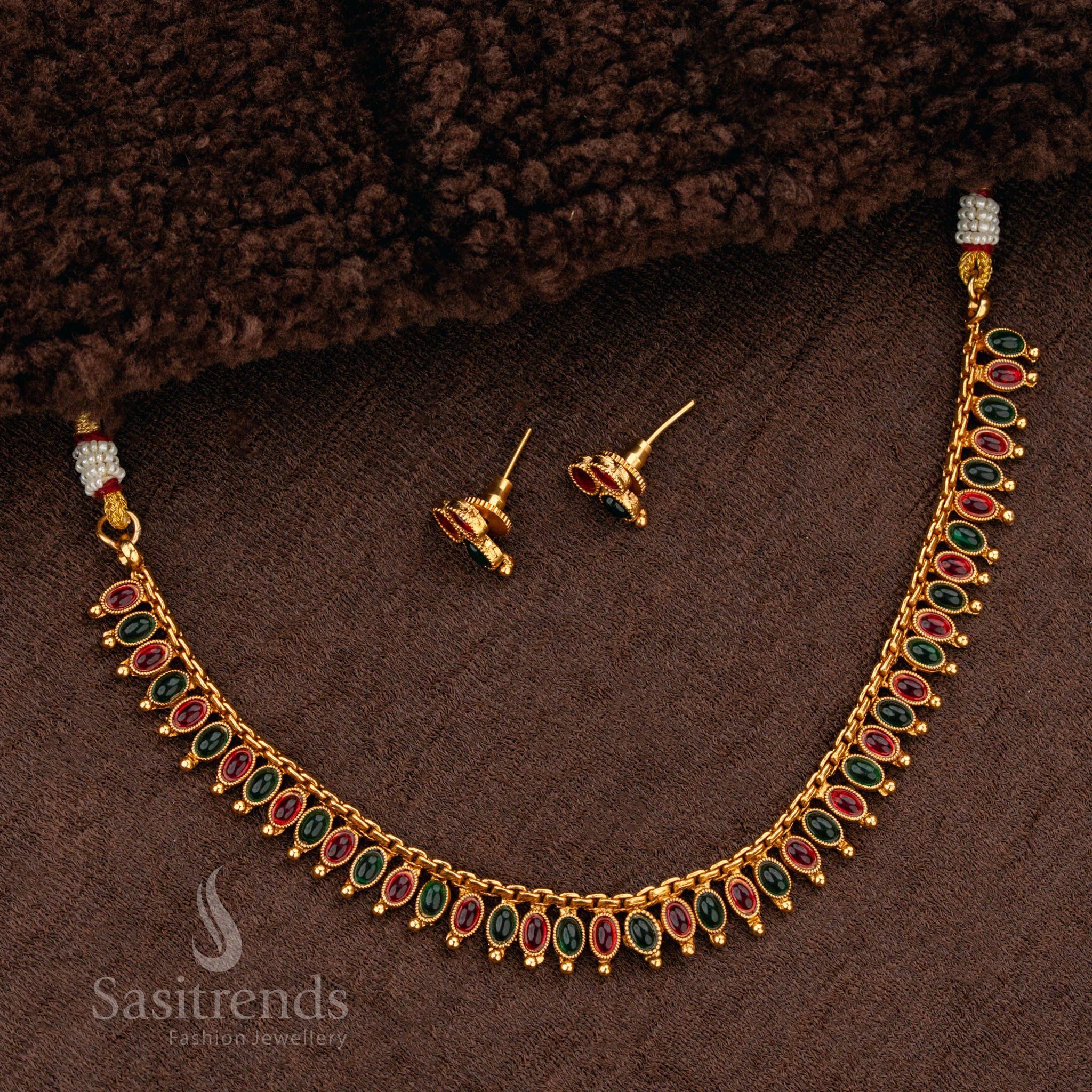 Elegant Classic Traditional Matte Gold Plated Necklace Jewellery Set with Oval Stones - Sasitrends - Image 4