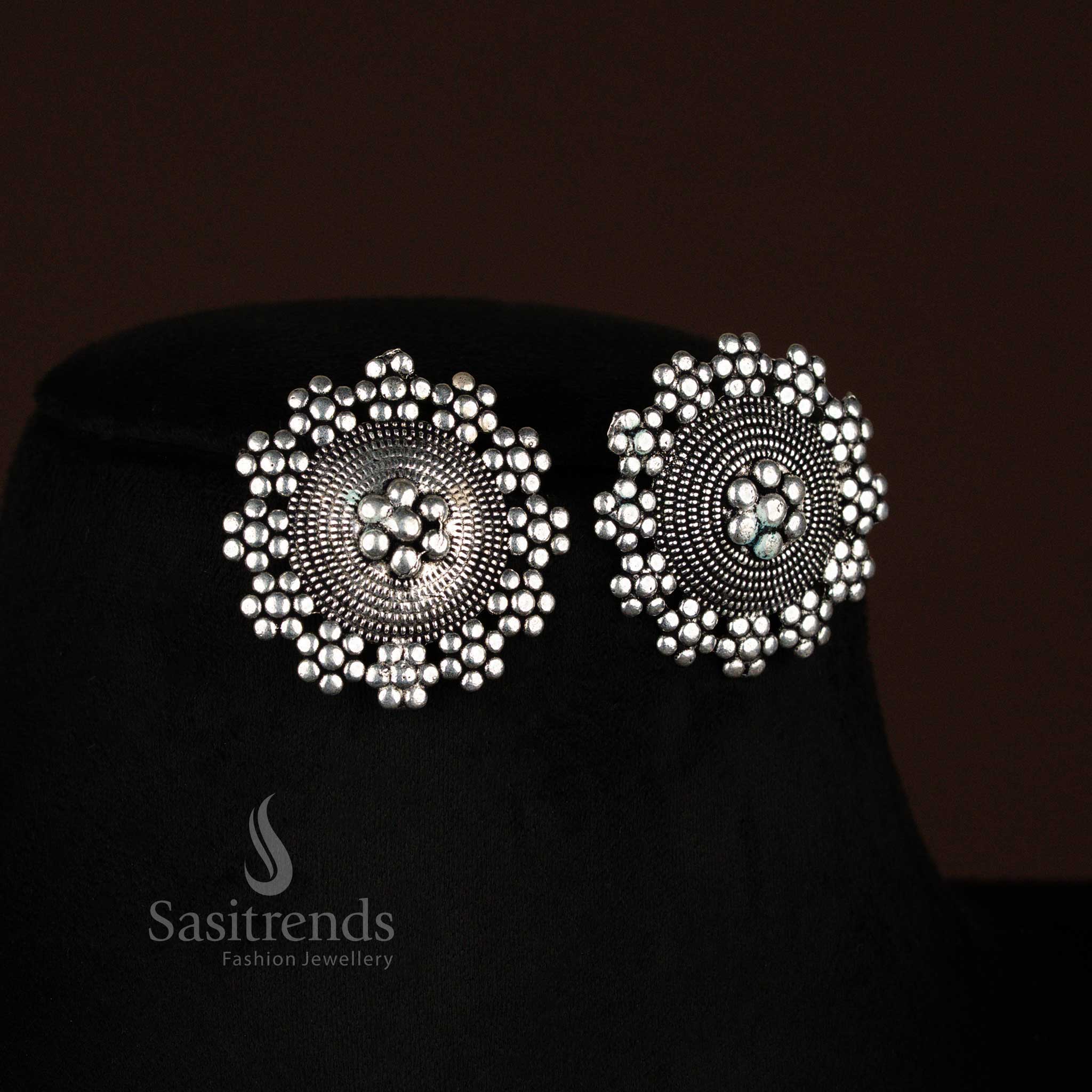 Sasitrends Trendy Oxidised Vama  Choker Necklace Jewellery Set with Tops  Earrings for Women - Perfect for Traditional Occasions - Image 3