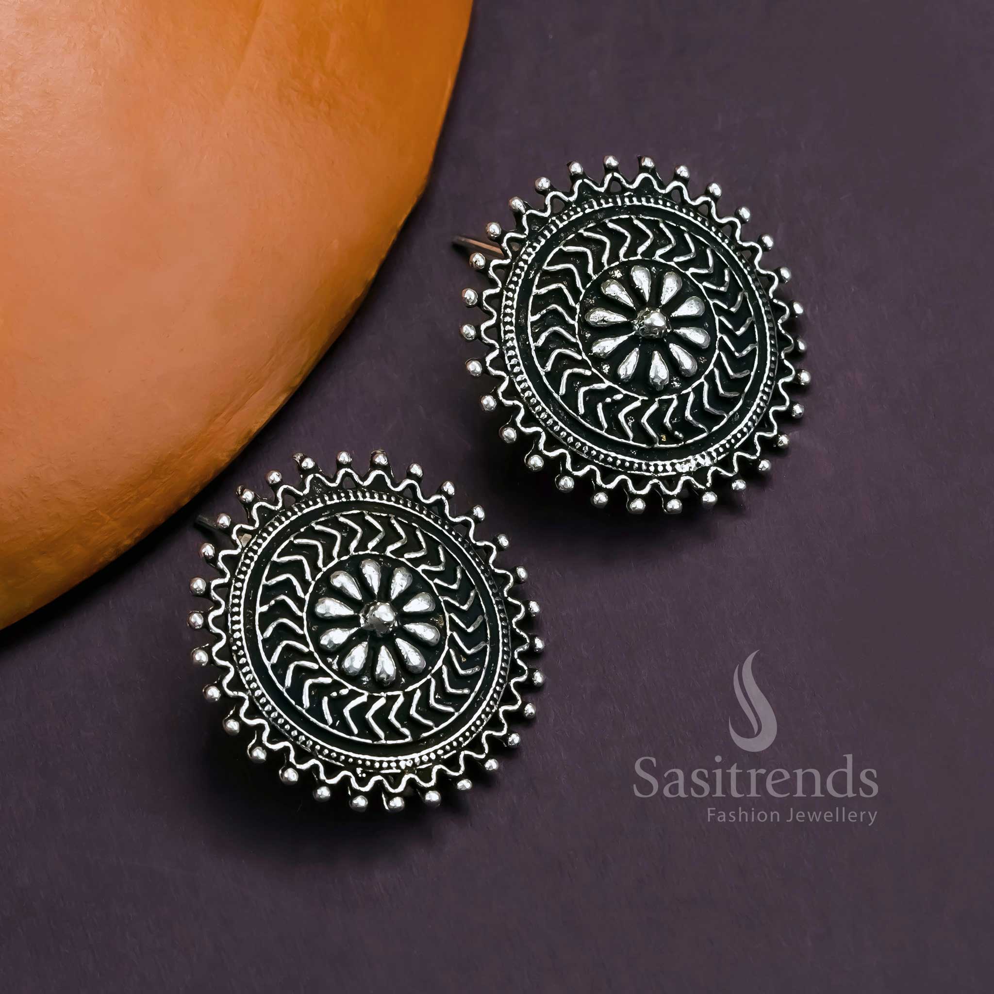 Sasitrends Trendy Oxidised Vama  Choker Necklace Jewellery Set with Tops  Earrings for Women - Perfect for Traditional Occasions - Image 5