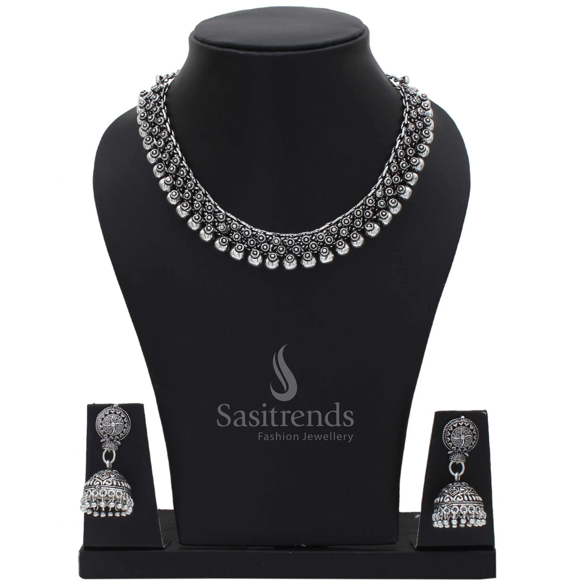 Madhura Necklace Jewellery Set with Signature Jhumka in Oxidised Silver and Antique Gold - Image 4