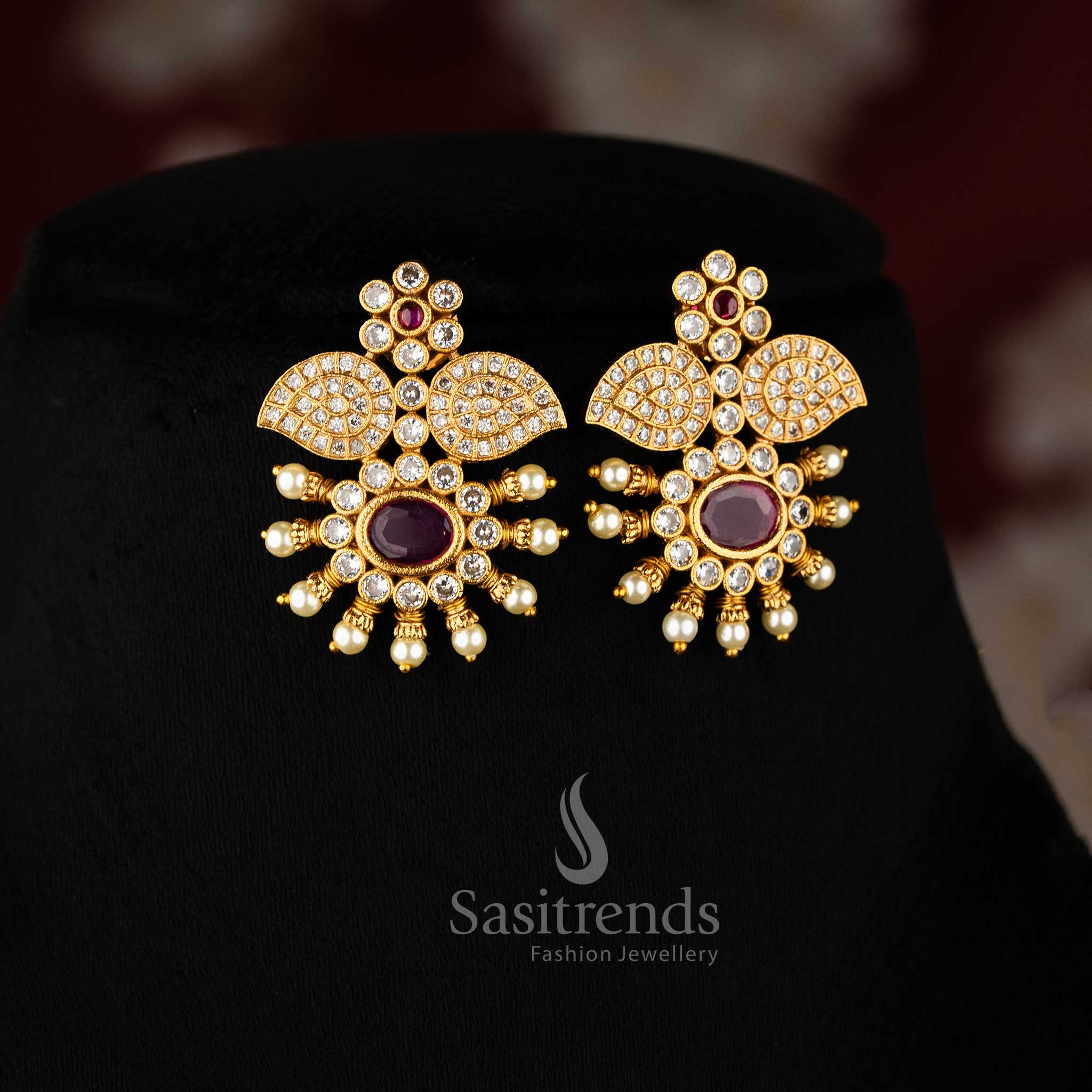Traditional Elegance: Temple Matte Gold Plated Floral Pendant Choker Jewellery Set | Sasitrends - Image 3