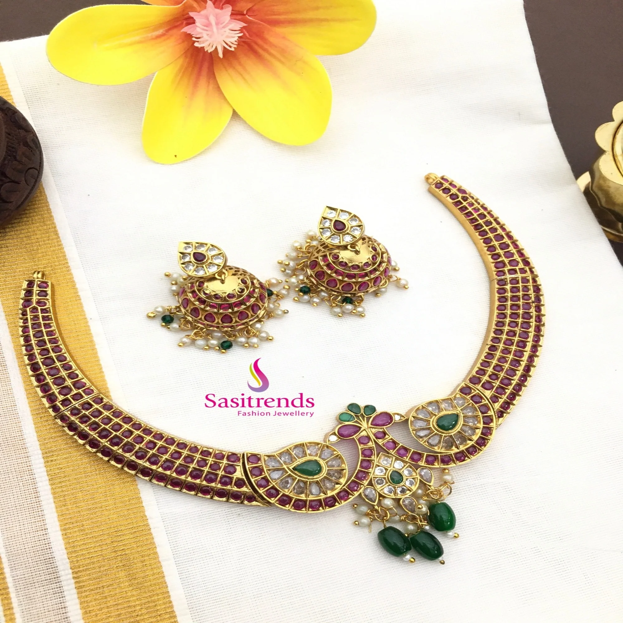 Latest Traditional Matte Gold Plated Floral AD Necklace Jewellery Set for Women | Sasitrends - Image 3