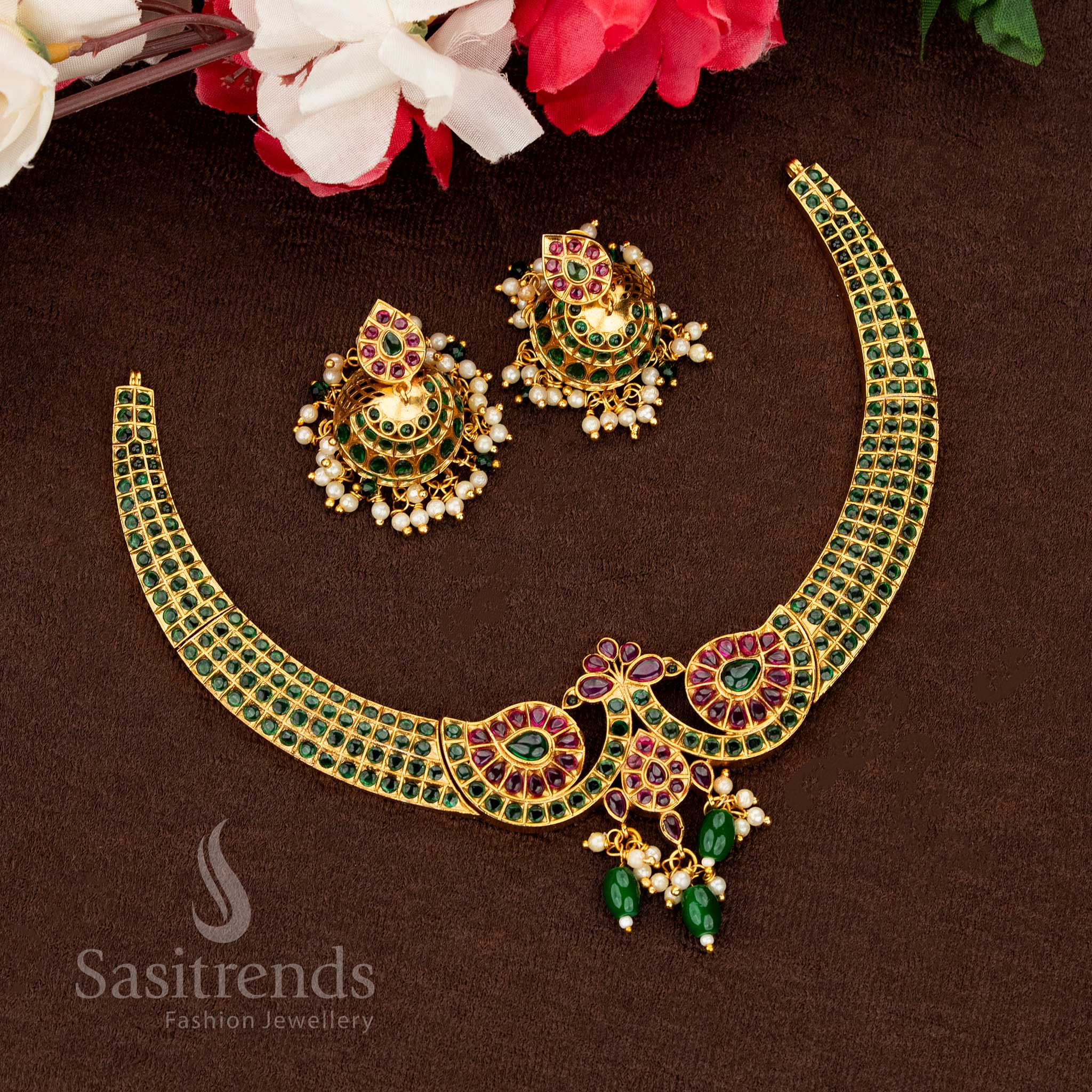 Latest Traditional Matte Gold Plated Floral AD Necklace Jewellery Set for Women | Sasitrends - Image 4