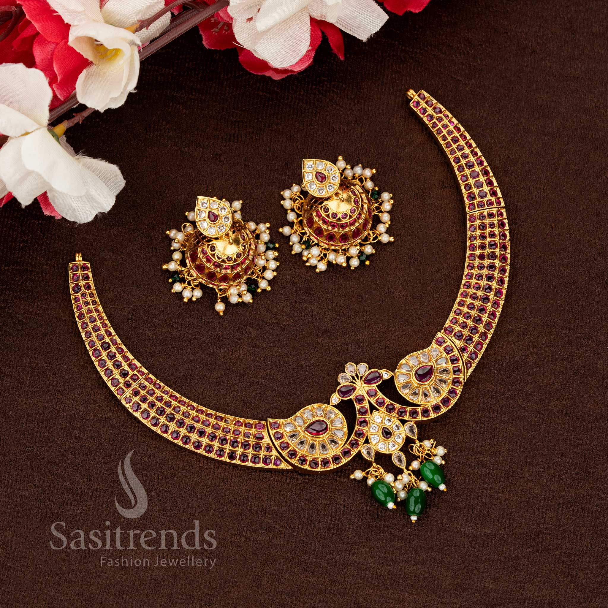 Latest Traditional Matte Gold Plated Floral AD Necklace Jewellery Set for Women | Sasitrends - Image 5