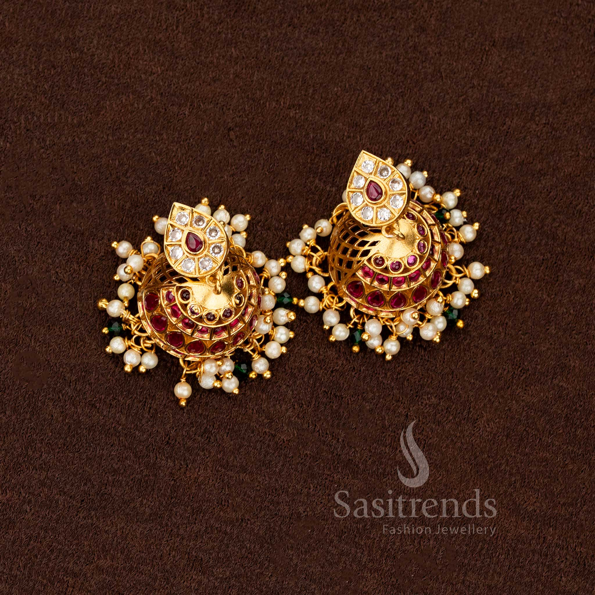 Latest Traditional Matte Gold Plated Floral AD Necklace Jewellery Set for Women | Sasitrends - Image 6