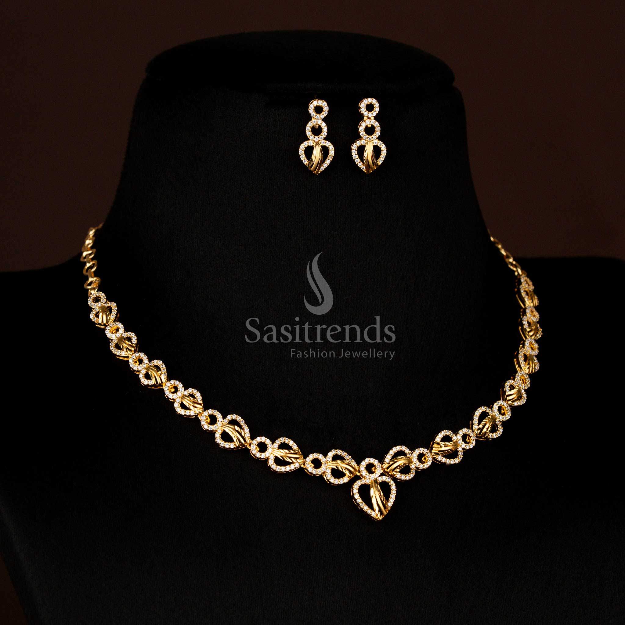 Vibrant Collections of Forming Micro Gold Plated Necklace Jewellery Set with Stones for Weddings & Parties - Image 5