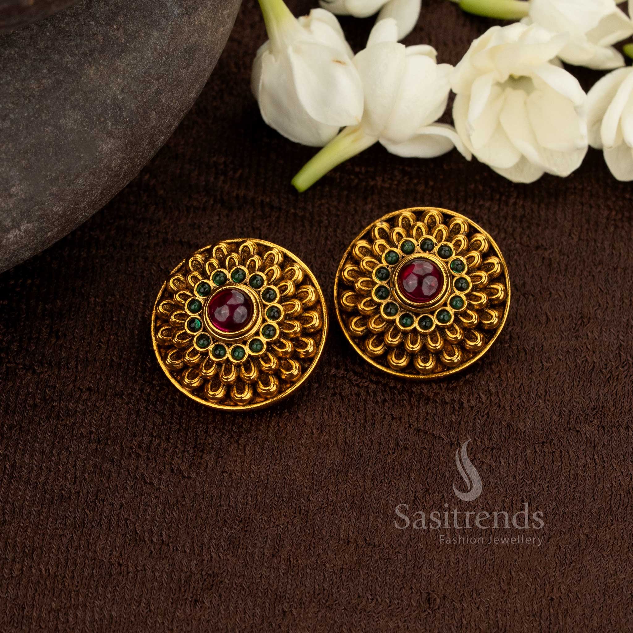 Majestic Dual-Shape Matte Gold Plated Round Floral Earrings with Stone Accent – Perfect for Weddings & Grand Celebrations – Sasitrends