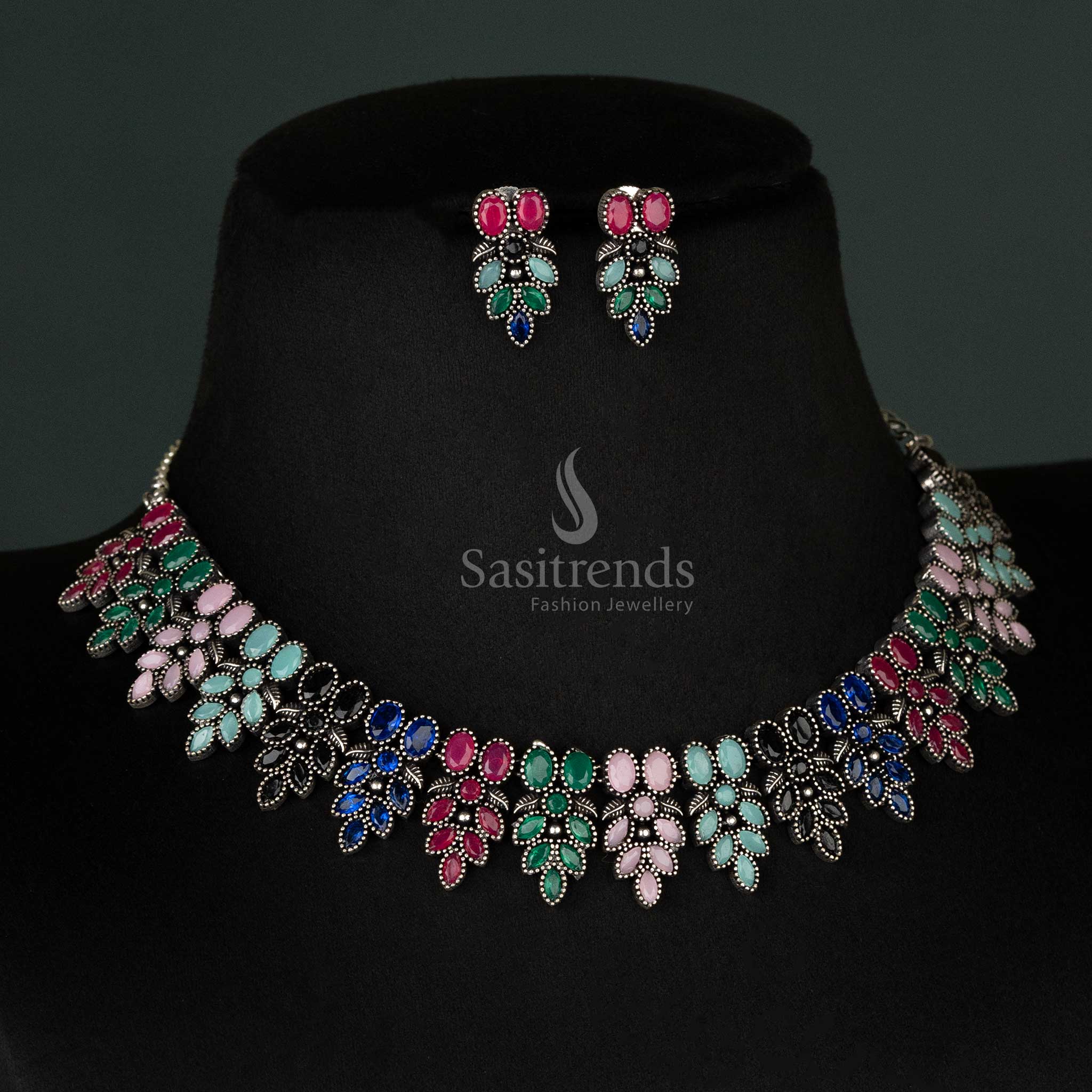 Party Wear Leaf Motif Oxidised German Silver Necklace Jewellery Set - Image 4