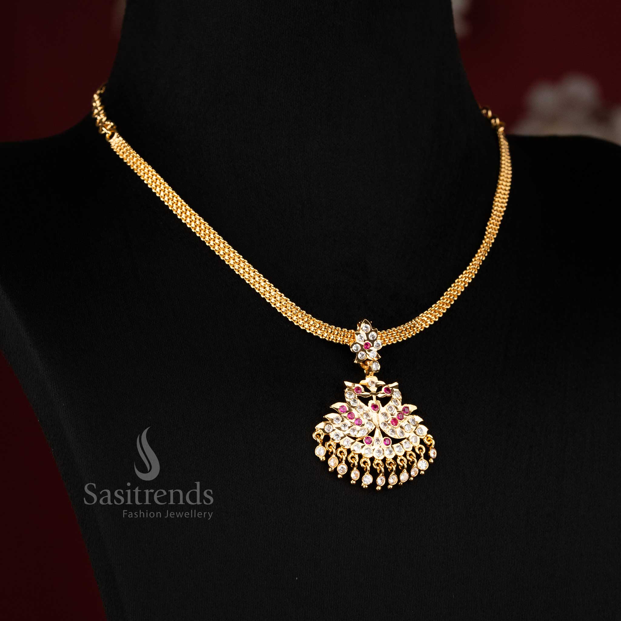 Exquisite Impon Pendant Chain Necklace with Peacock Motifs and Hanging Stones - Image 3