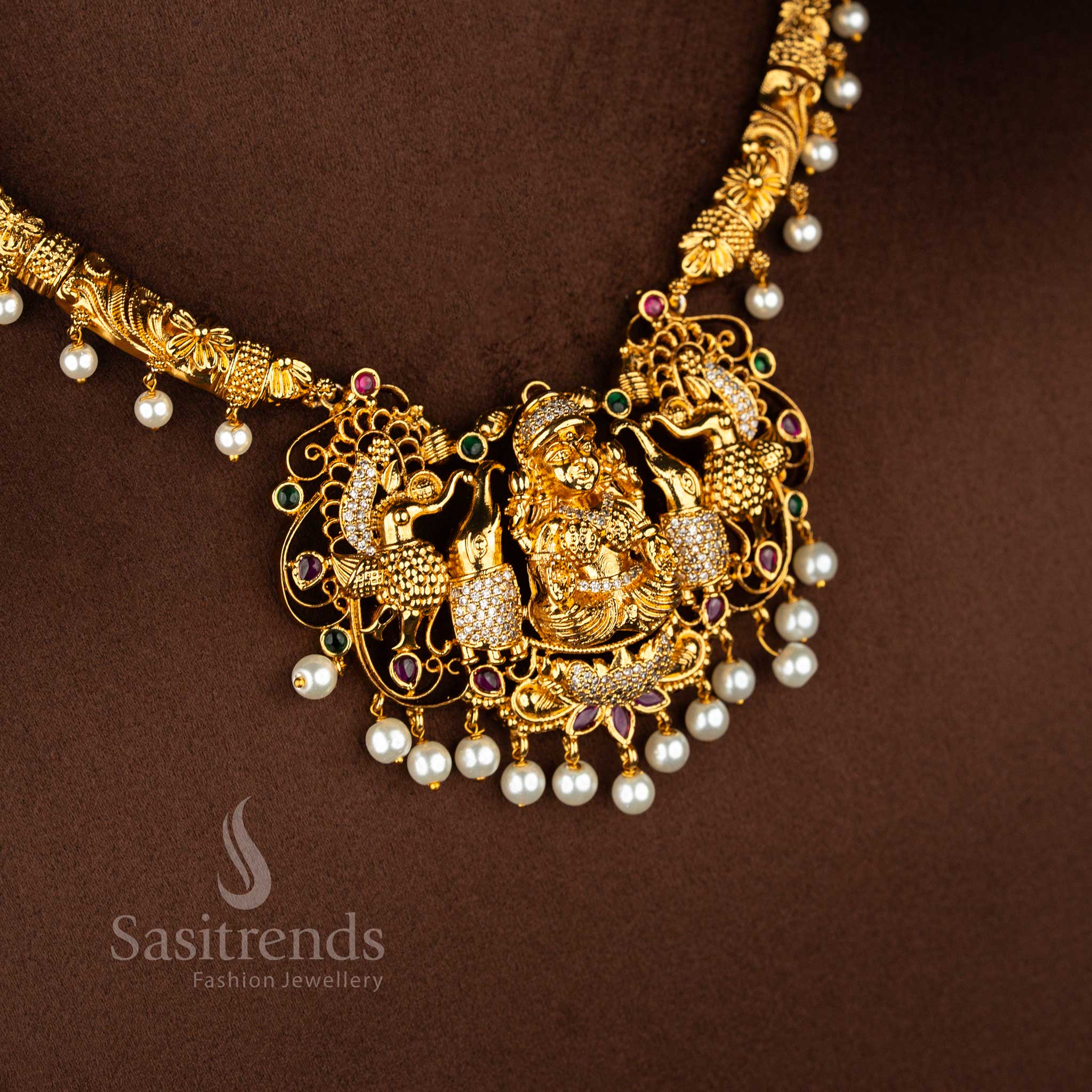 Divine Premium Matte Gold Plated Temple Gajalakshmi Goddess Lakshmi Peacock Nakshi Necklace Jewellery Set for Traditional Events & Cultural Celebrations - Image 4