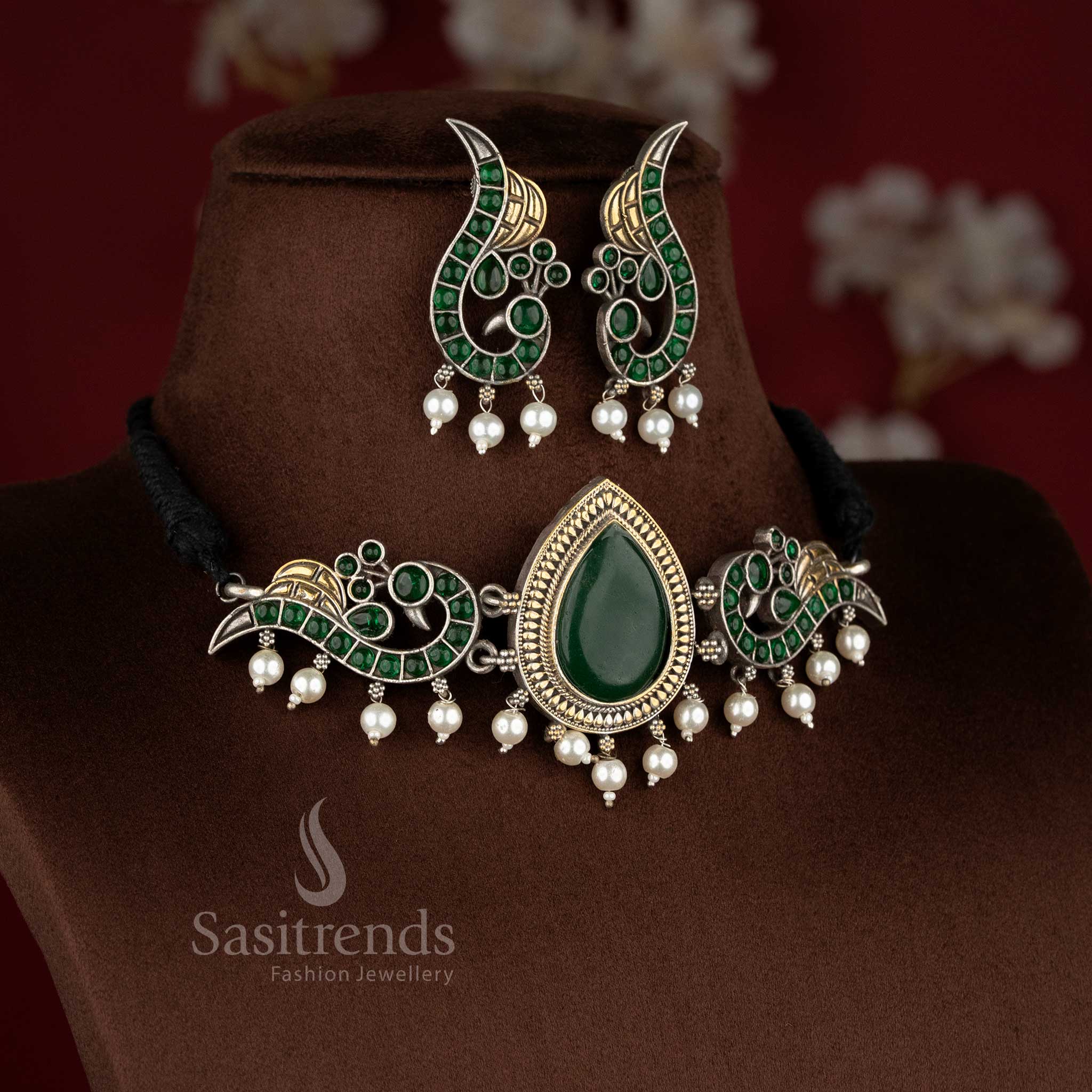 Beautifully Crafted Dual Tone Antique Oxidised 92.5 Silver Plated Heritage Peacock Pearl Stone Choker Necklace Jewellery Set