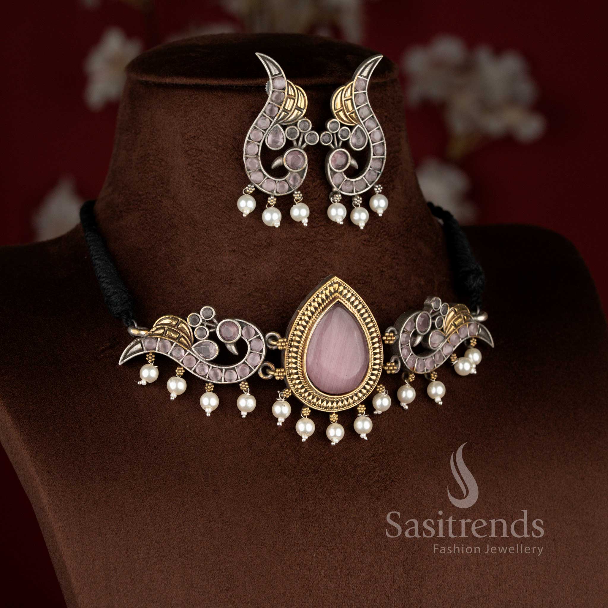 Beautifully Crafted Dual Tone Antique Oxidised 92.5 Silver Plated Heritage Peacock Pearl Stone Choker Necklace Jewellery Set - Image 7