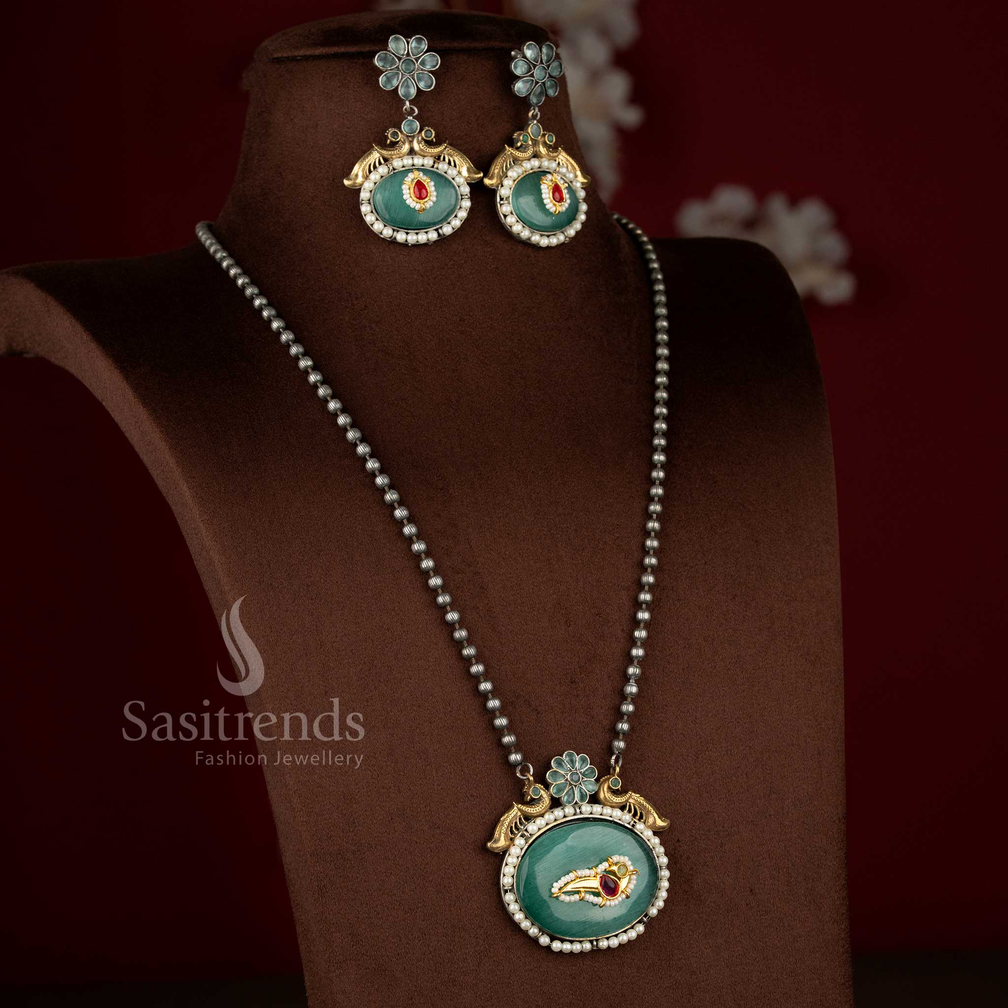 Elegant Dual Tone Antique Oxidised 92.5 Silver Plated Peacock Floral Oval Stone Pendant Chain Long Necklace Jewellery Set