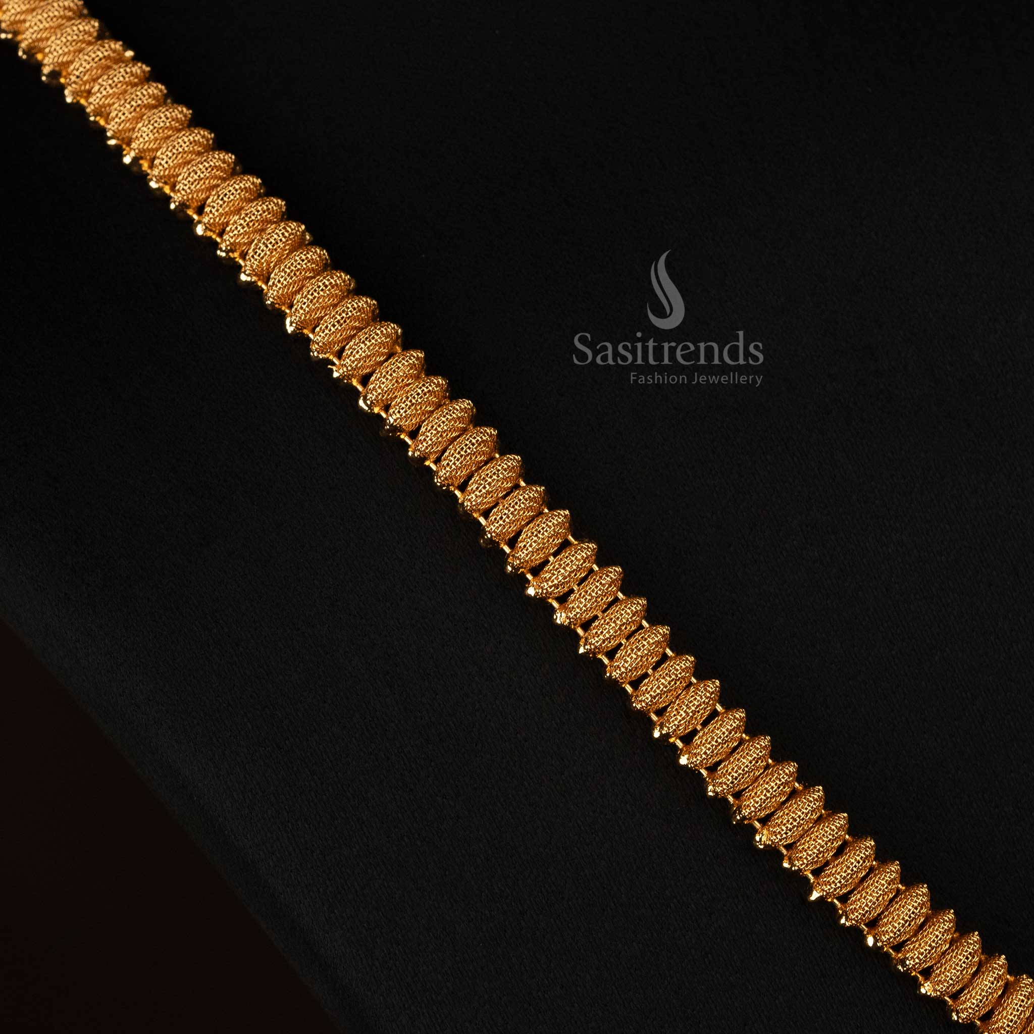 Guaranteed Micro Gold Plated Long Necklace with Conch Pendant & Ruby AD Stone - Sasitrends - Image 3