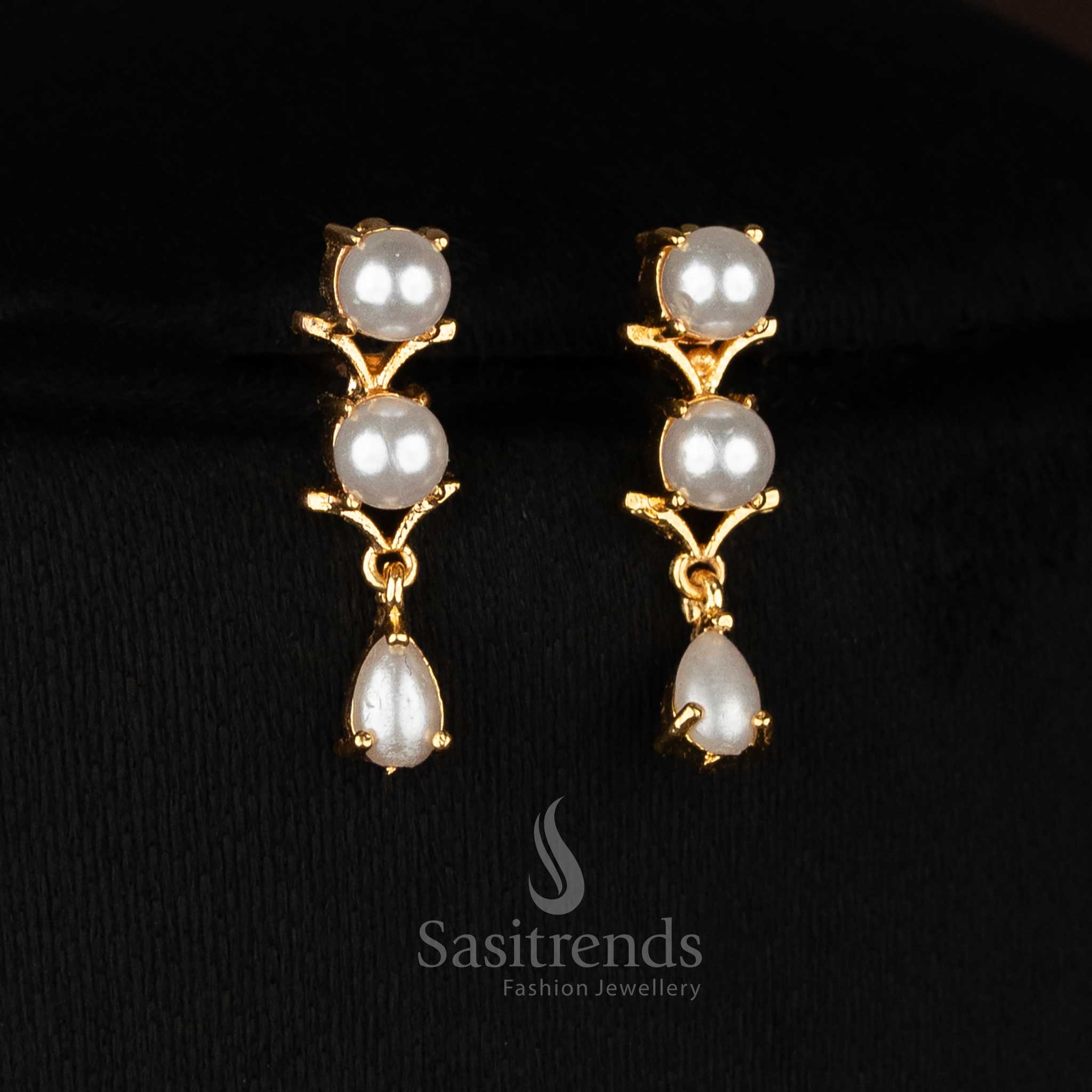 Mesmerising One Gram Micro Gold Plated Floral Pearl Necklace Jewellery Sets - Image 2