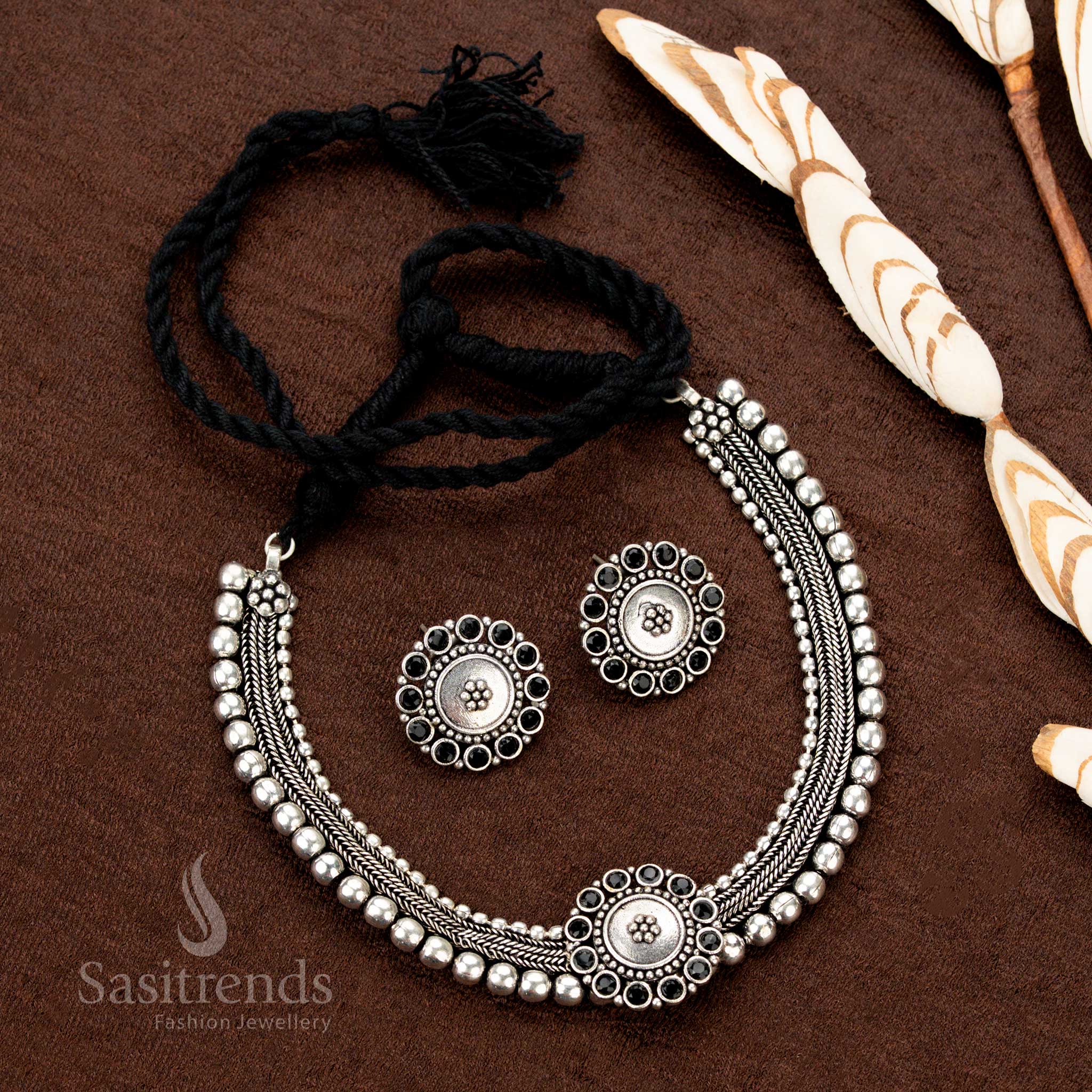 Stunning Kolapuri Oxidised Choker Necklace Jewellery Set with Bold Dual-Tone Floral Stone Motif Design – Perfect for Navaratri, Sarees & Festive Occasions - Sasitrends