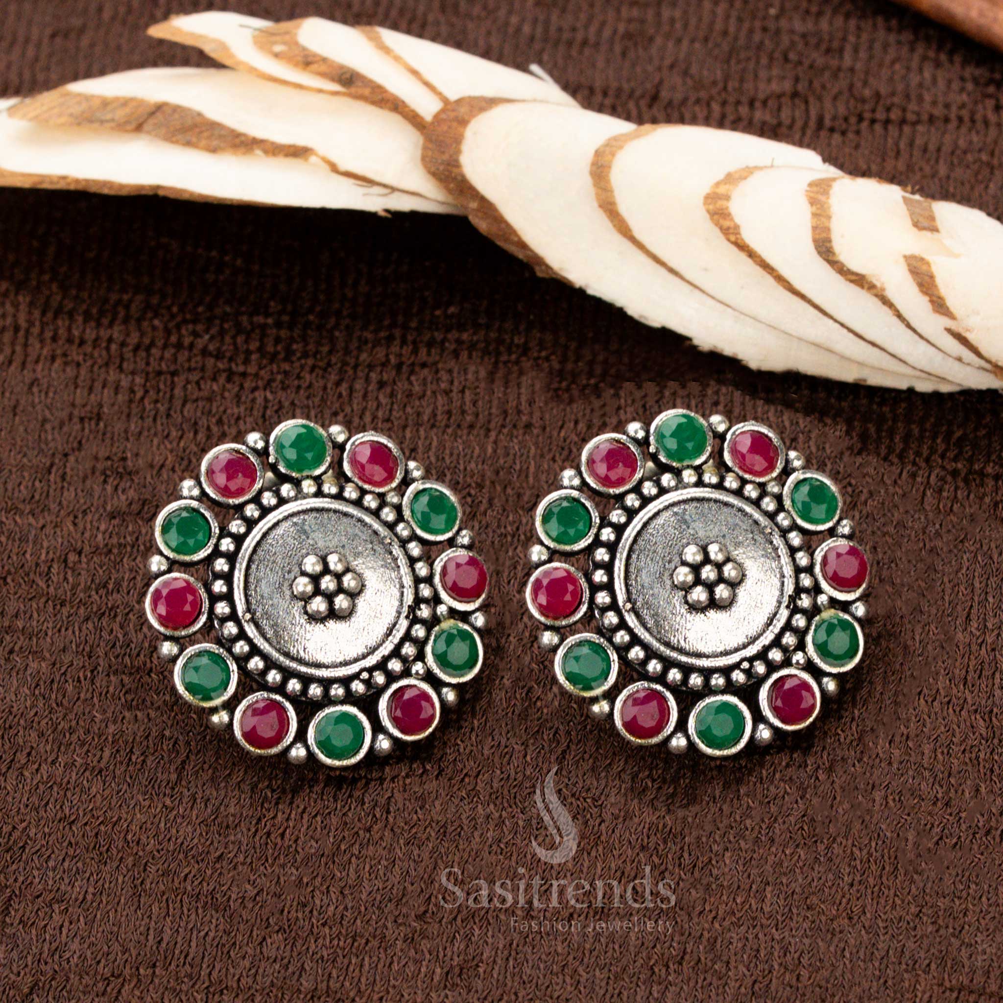Stunning Kolapuri Oxidised Choker Necklace Jewellery Set with Bold Dual-Tone Floral Stone Motif Design – Perfect for Navaratri, Sarees & Festive Occasions - Sasitrends - Image 8