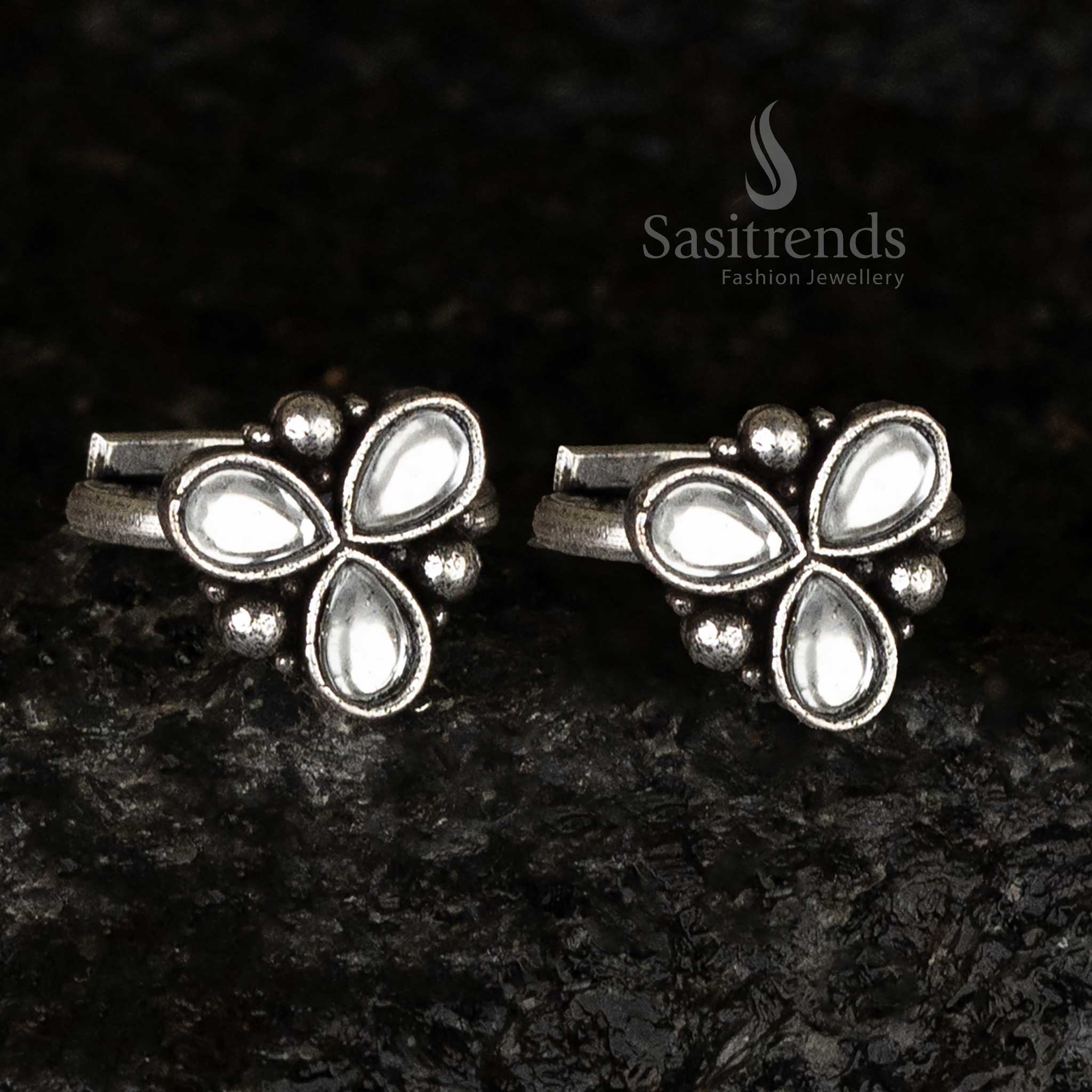Elegant Oxidised Adjustable Triple Teardrop Stone Toe Rings with Bead Accents For Temple Events - Sasitrends - Image 3