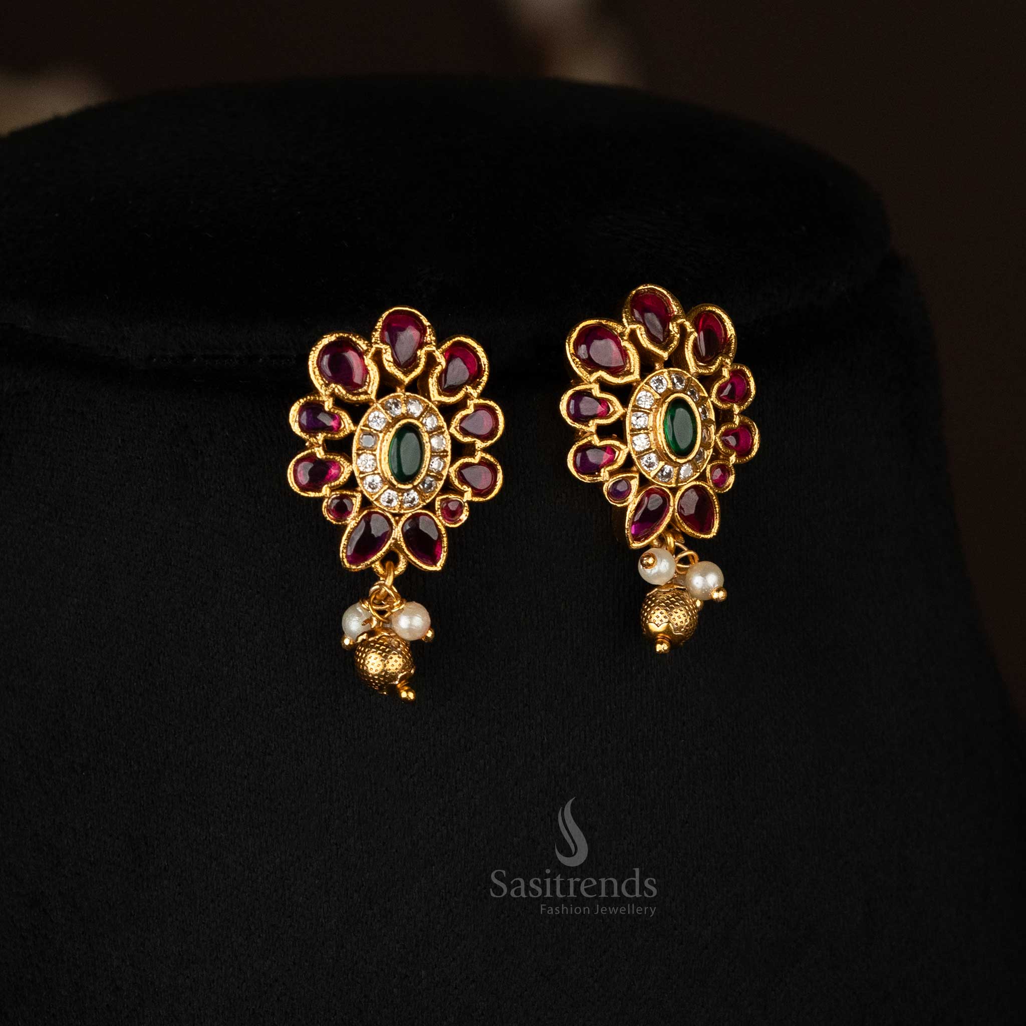 Traditional Bridal Wear Temple Matte Gold Plated Kemp AD Choker Necklace Jewellery Set with Pearl and Bead Drops | Sasitrends - Image 4