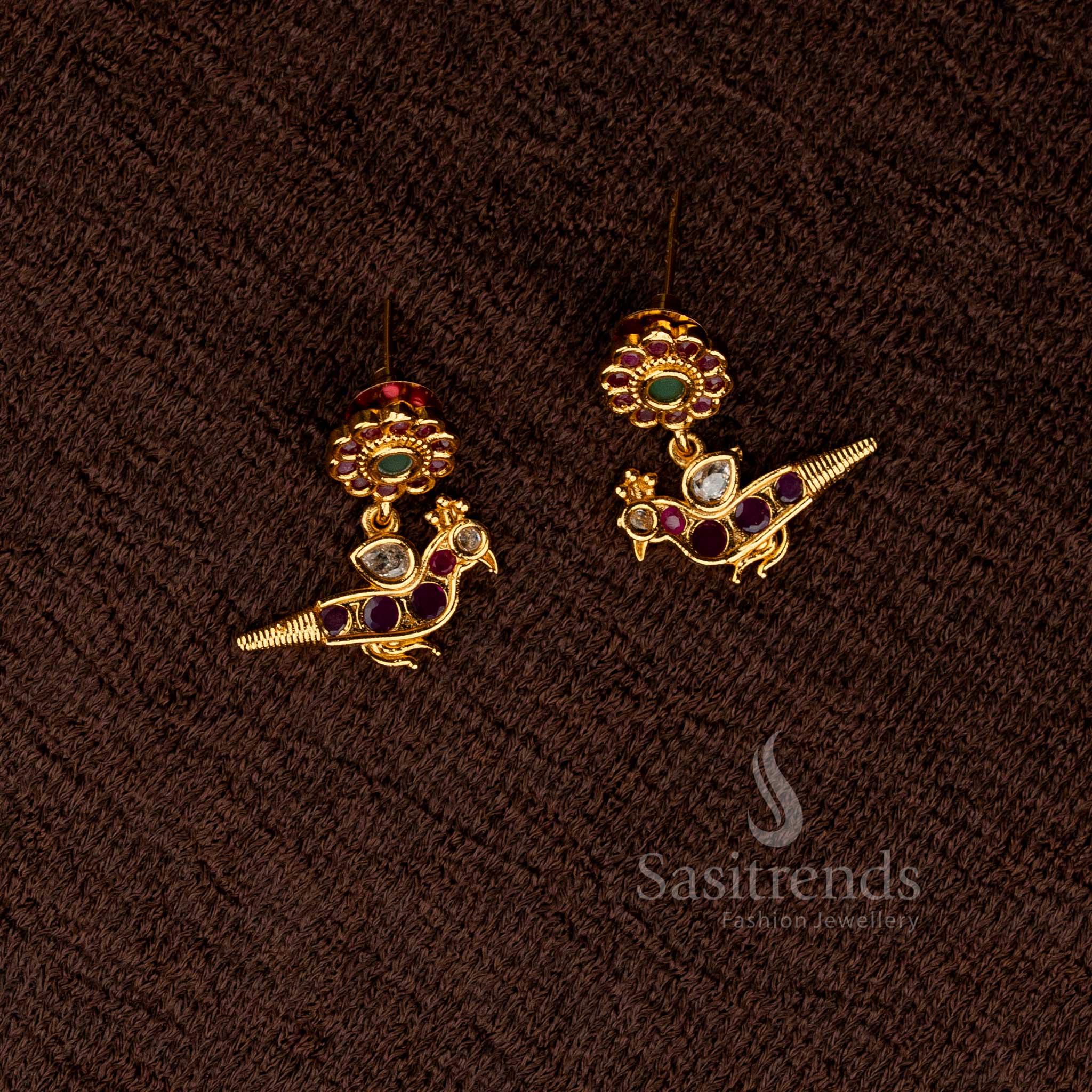 New Temple Matte Gold Tone Lotus Pendant Attigai Choker Necklace Jewellery Set with Peacock Motif and Kemp Color Painted & White Stone | Sasitrends - Image 3