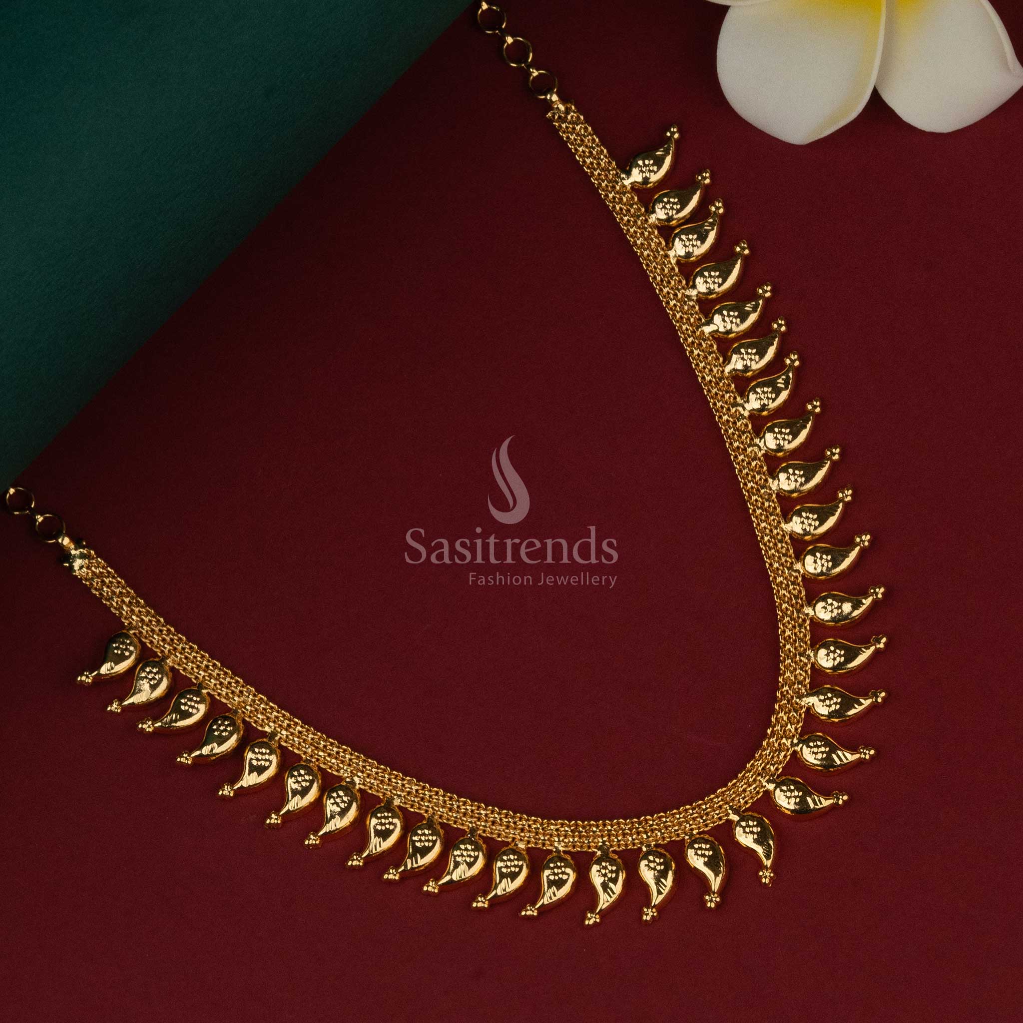 Sasitrends | Traditional Kerala Paisley Design Micro Gold Plated Necklace - Image 3