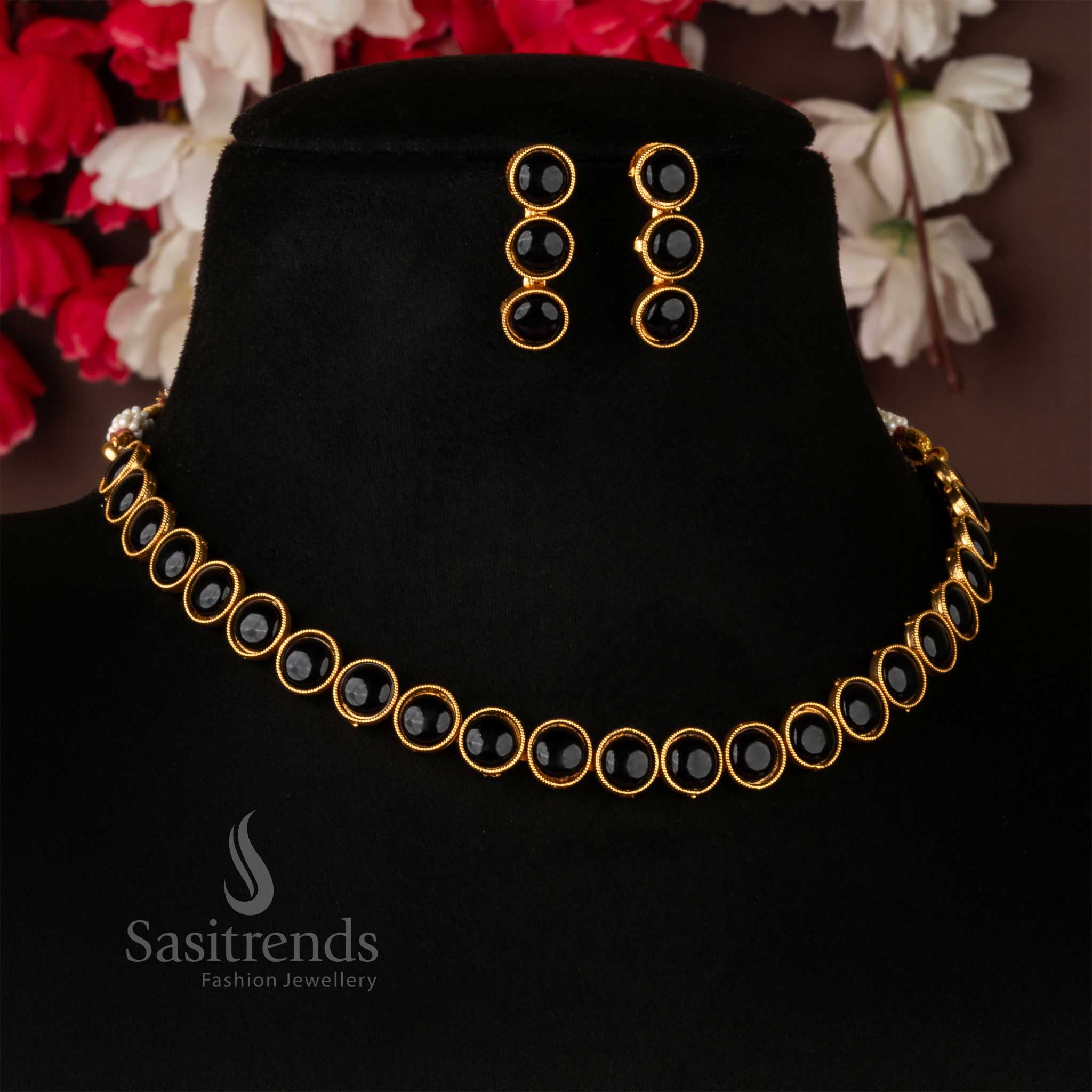 Classic Matte Gold Antique Choker Necklace Jewellery Set With Matching Earrings - Sasitrends - Image 5