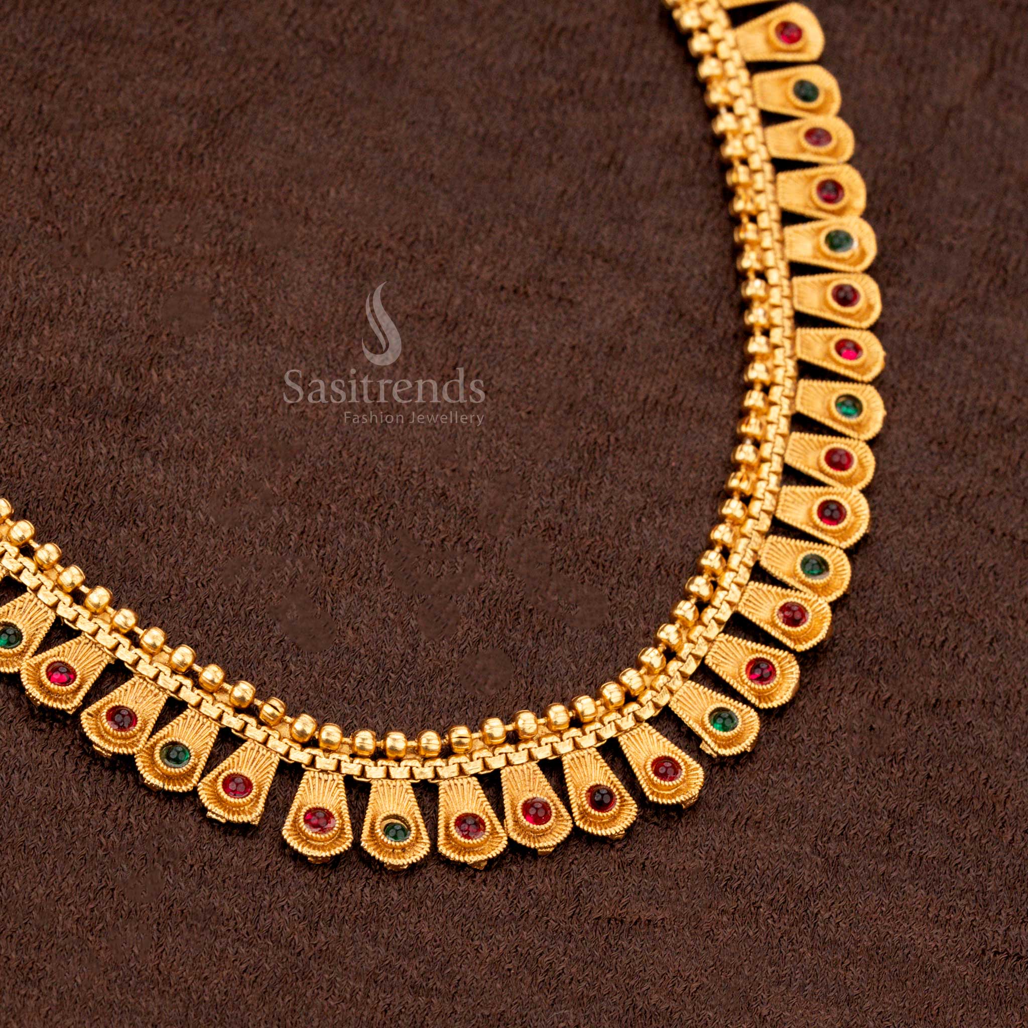 Traditional Classic Temple Matte Gold-Plated Necklace Jewellery Set with Tapered Teardrop Motifs - Sasitrends - Image 2